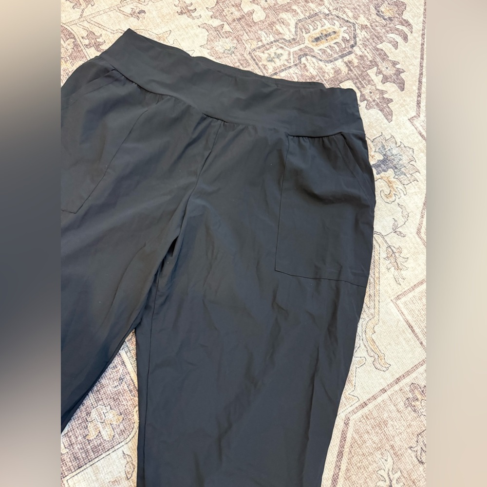 Halara Women's Cloudful Air High Waisted Full Length Jogger—1X - Picture 3 of 6